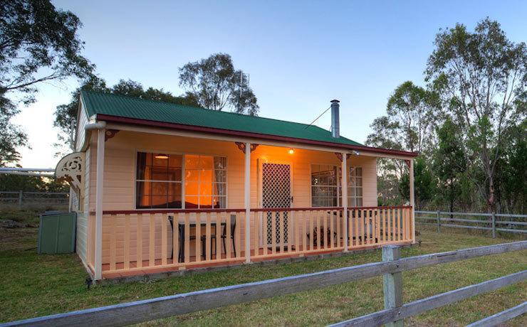 Accommodation Creek Cottages & Sundown View Suites Ballandean Room photo